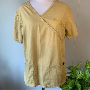 DELETING SOON!😭👻 Apple Bottoms Yellow Ochre Scrub Top Small VTG? Gold Logos